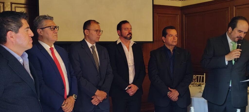 Cambio de Mesa Directiva 2025 – 2027: Amesis 2 d98ba0cb b167 4a4c 82b4 b59e367c38d4 1