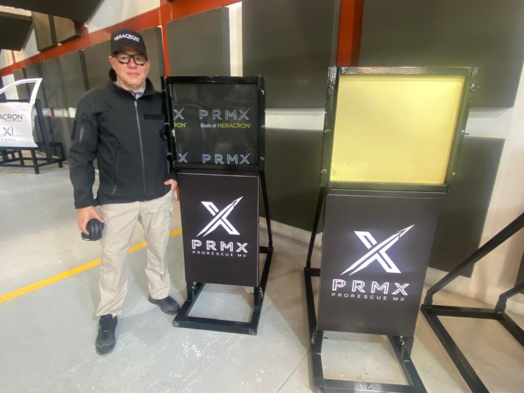 2bf3d8e0 ba62 4e65 8002 45f18fc7dcaa