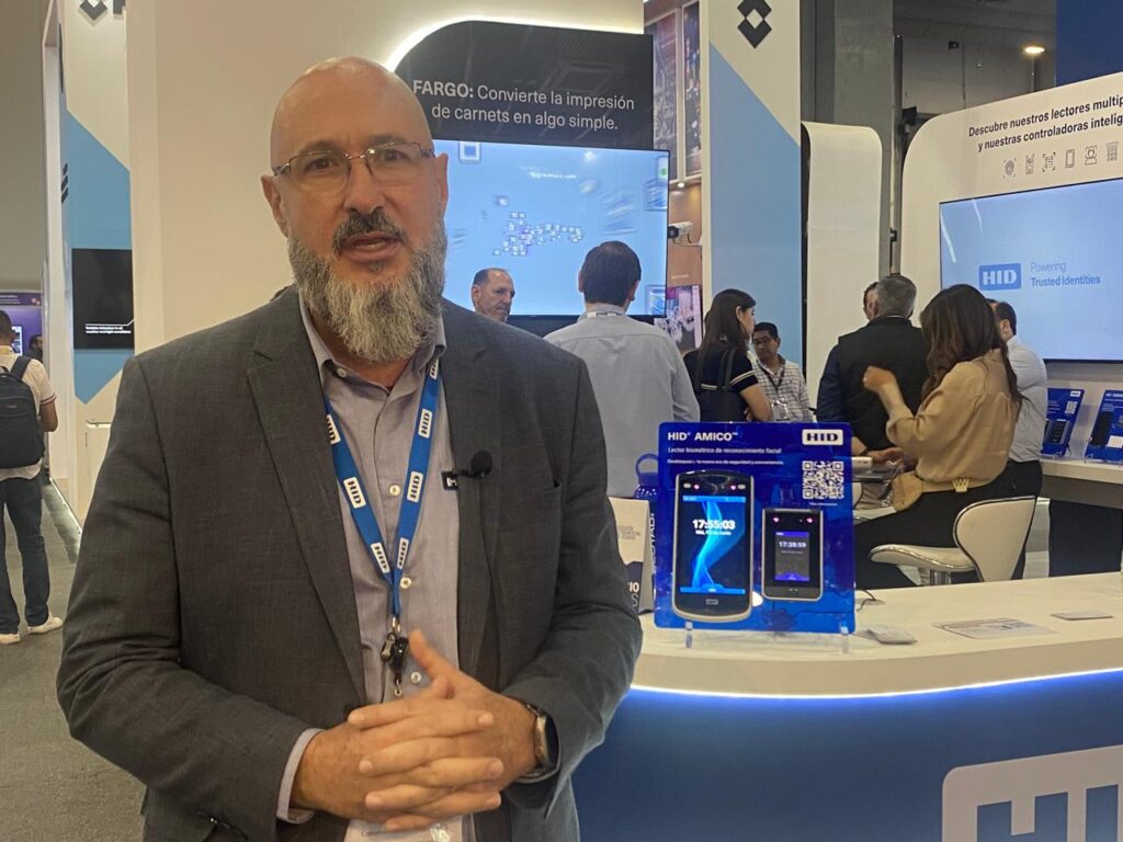 HID Amico, nuevo lector de reconocimiento facial biométrico 1 IMG 20260606 WA0104